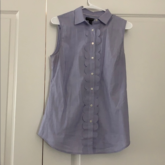 Banana Republic Tops - Banana Republic scallop shirt